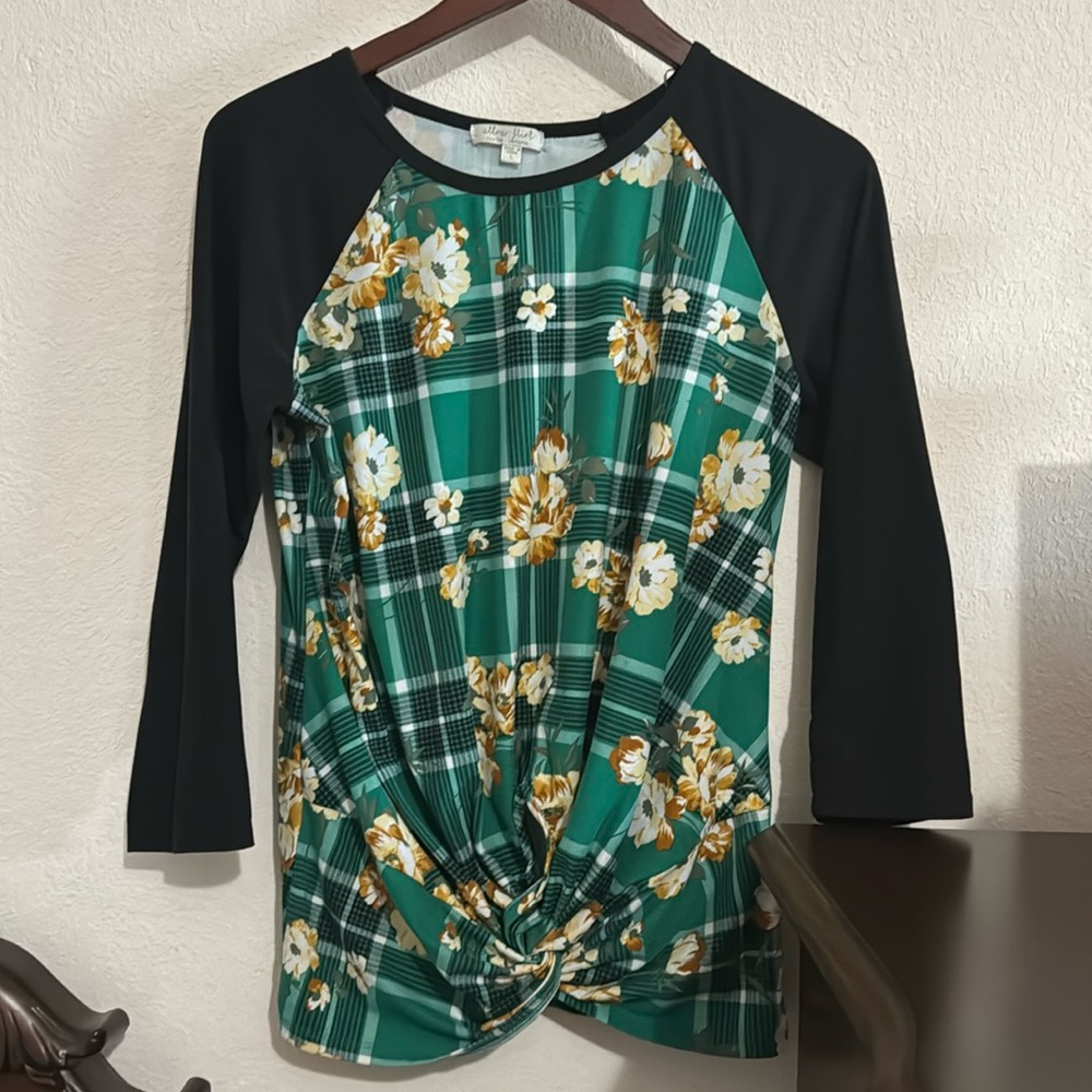 Girls Green Baseball Tee Half Sleeve Style Shirt Plaid Flower